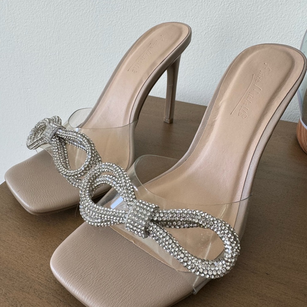 Nude heels with crystal bow- Size 6 (Anne Michelle). Sexy heels